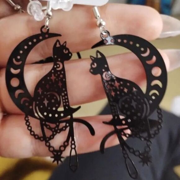 Hand crafted halloween dangle earrings - Picture 2 of 15